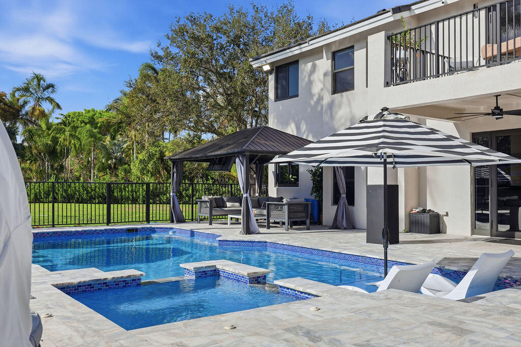 CARLTON ESTATES-2 - Residential