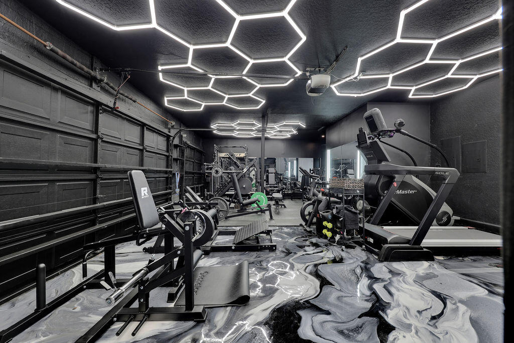 CARLTON ESTATES-2 - Residential