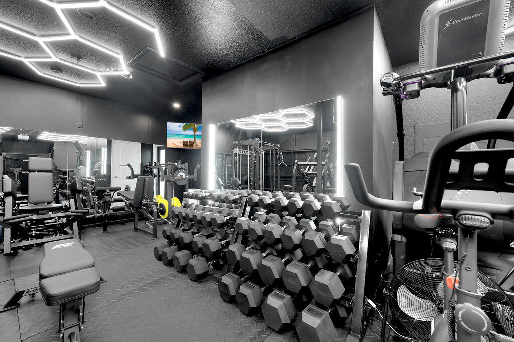 CARLTON ESTATES-2 - Residential