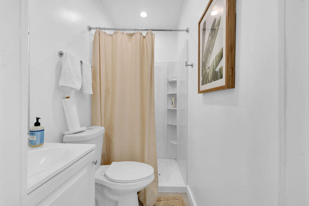 CARLTON ESTATES-2 - Residential