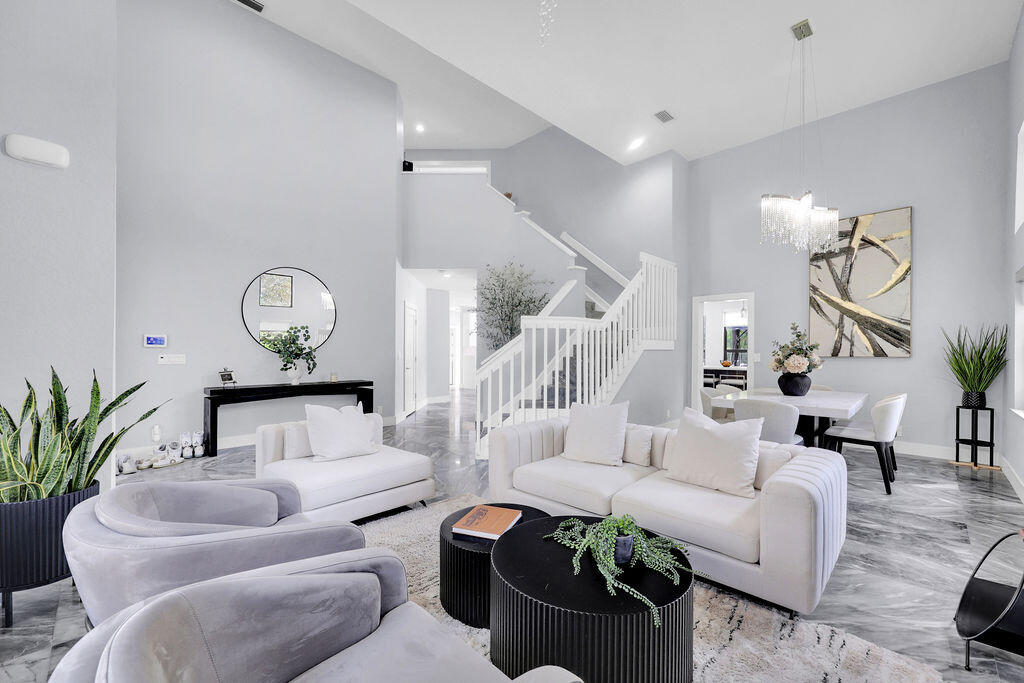 CARLTON ESTATES-2 - Residential