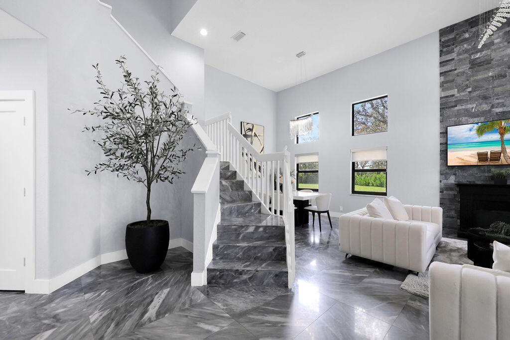 CARLTON ESTATES-2 - Residential