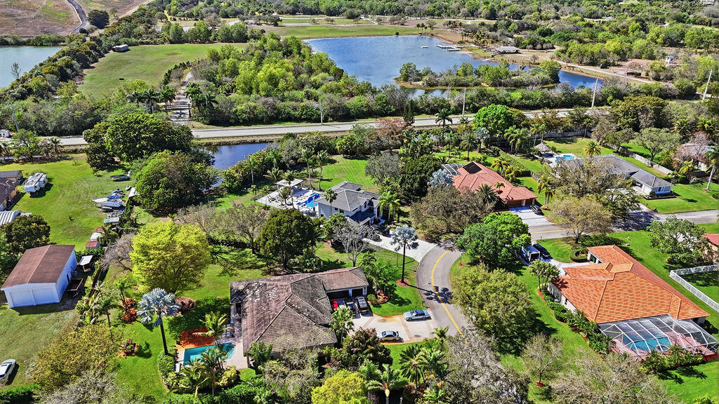 CARLTON ESTATES-2 - Residential