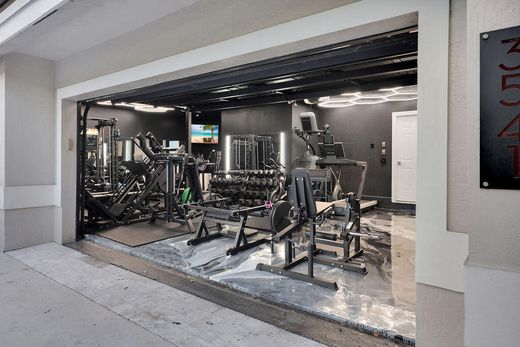 CARLTON ESTATES-2 - Residential