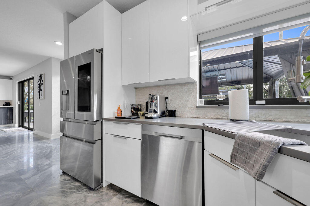 CARLTON ESTATES-2 - Residential