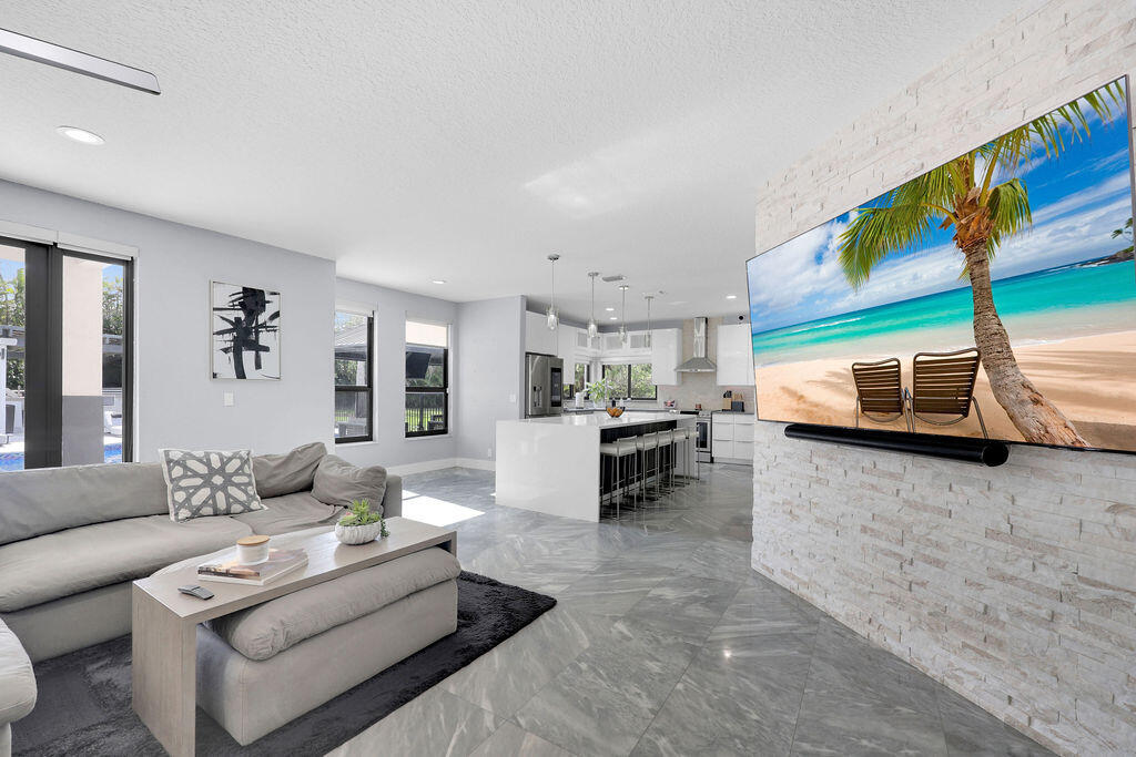 CARLTON ESTATES-2 - Residential