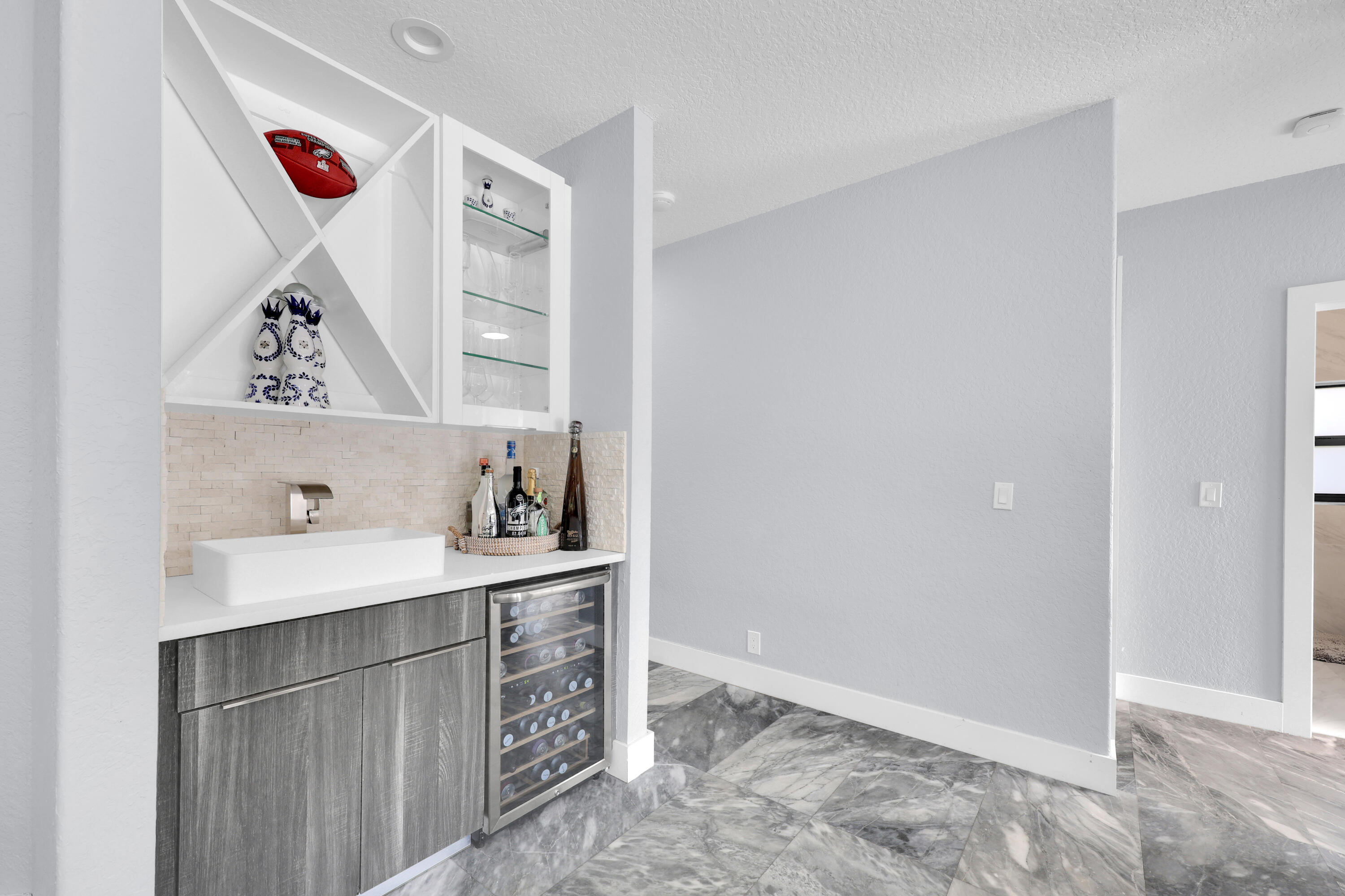 CARLTON ESTATES-2 - Residential