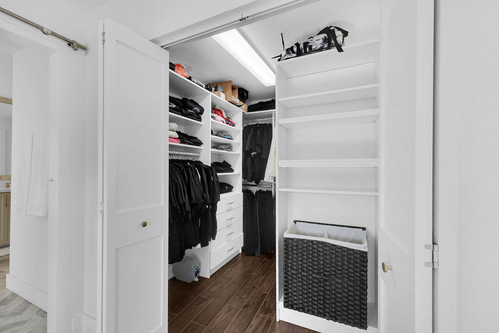 CARLTON ESTATES-2 - Residential