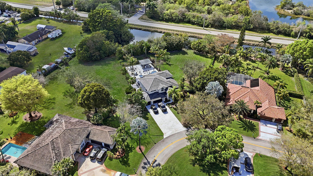 CARLTON ESTATES-2 - Residential