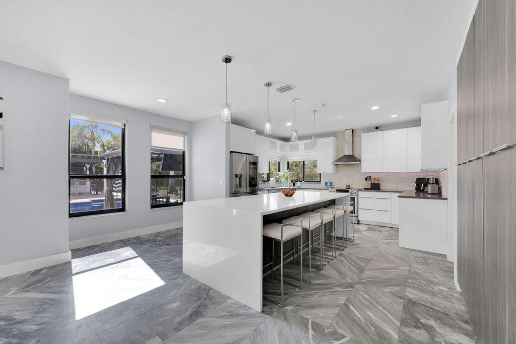 CARLTON ESTATES-2 - Residential