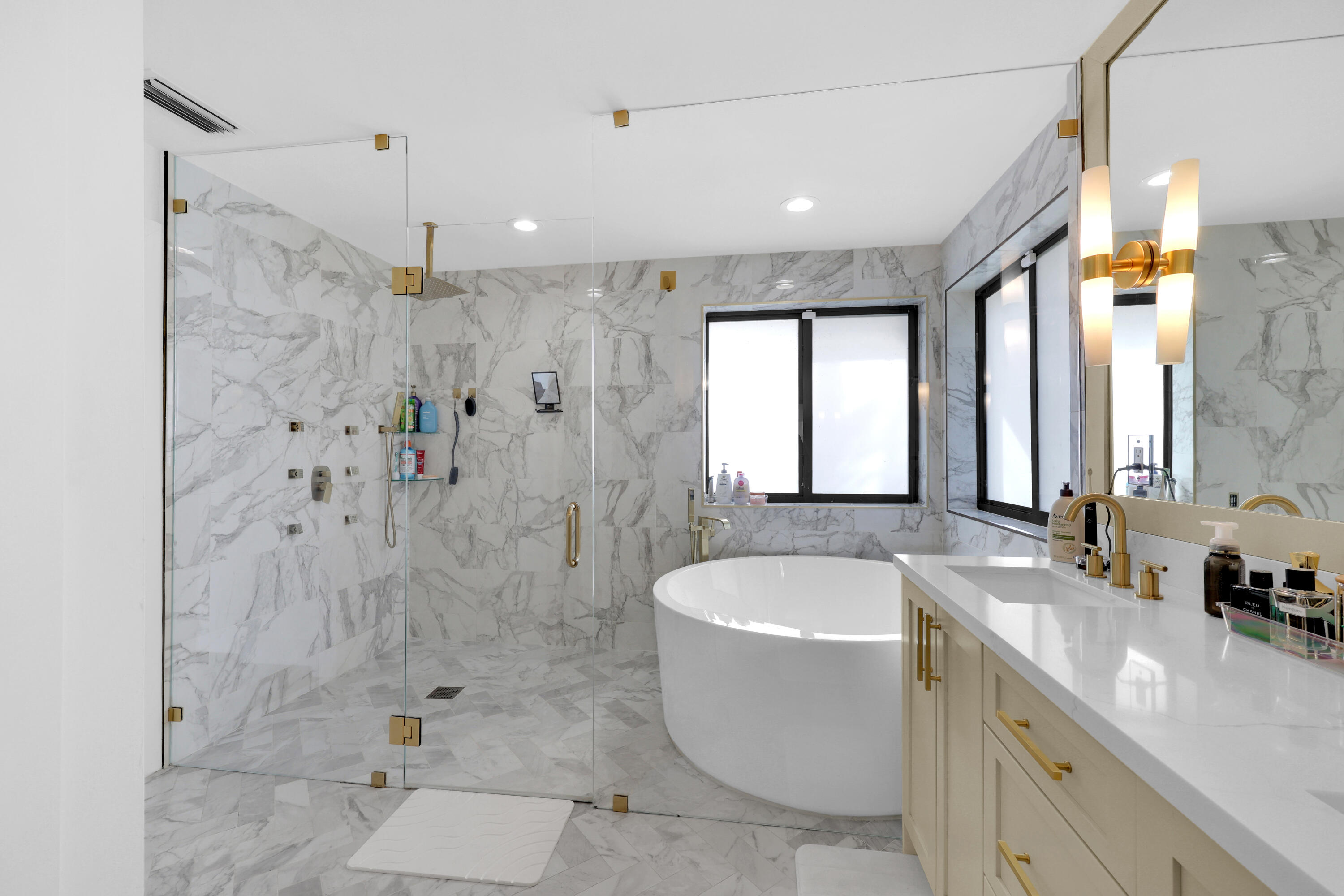 CARLTON ESTATES-2 - Residential