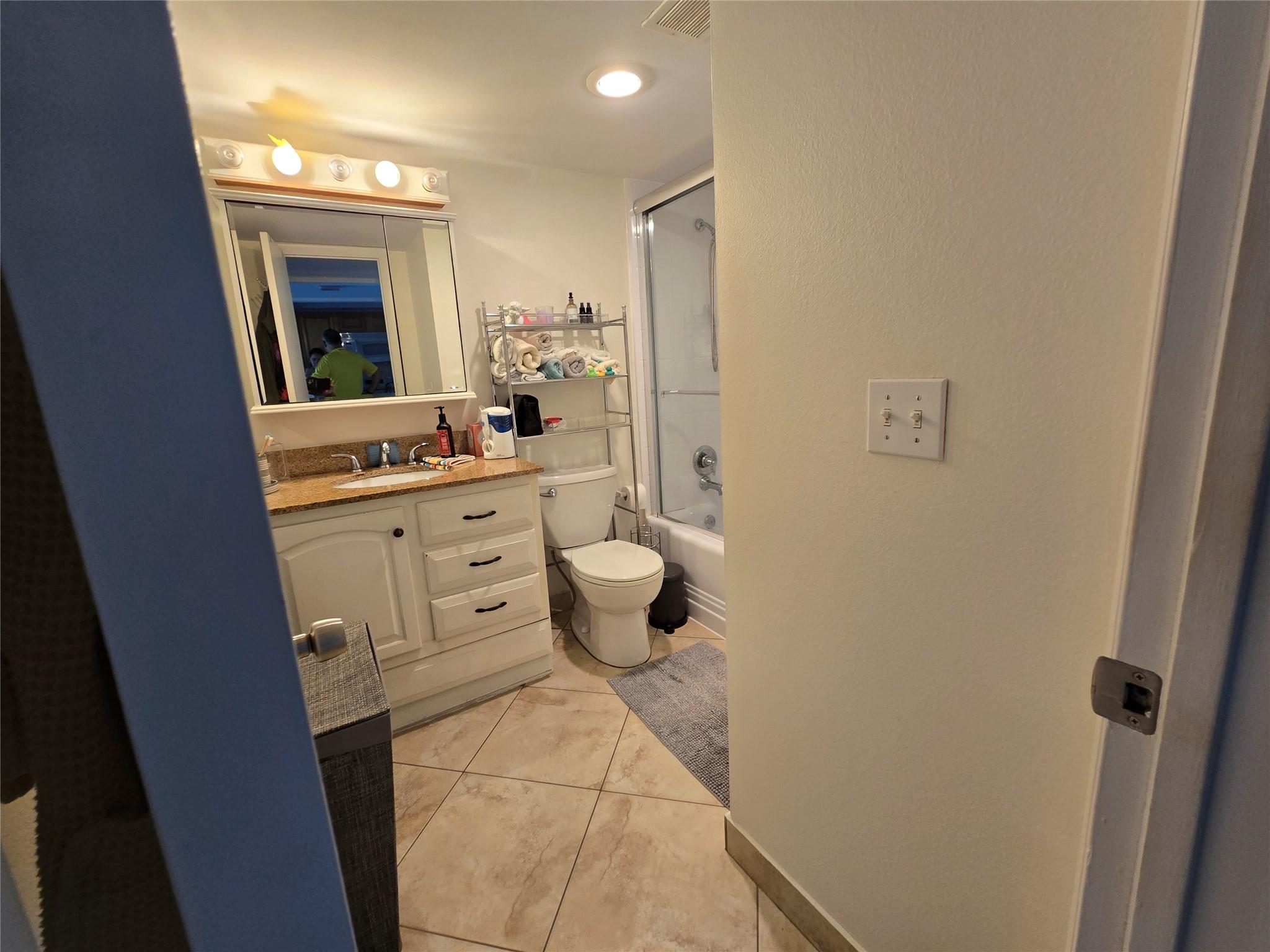 River Reach 2 Condo - Residential Lease