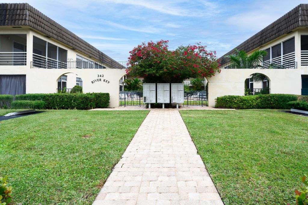 Photo of 342 Southwind Drive #121, North Palm Beach, FL 33408 (MLS # R11055769)
