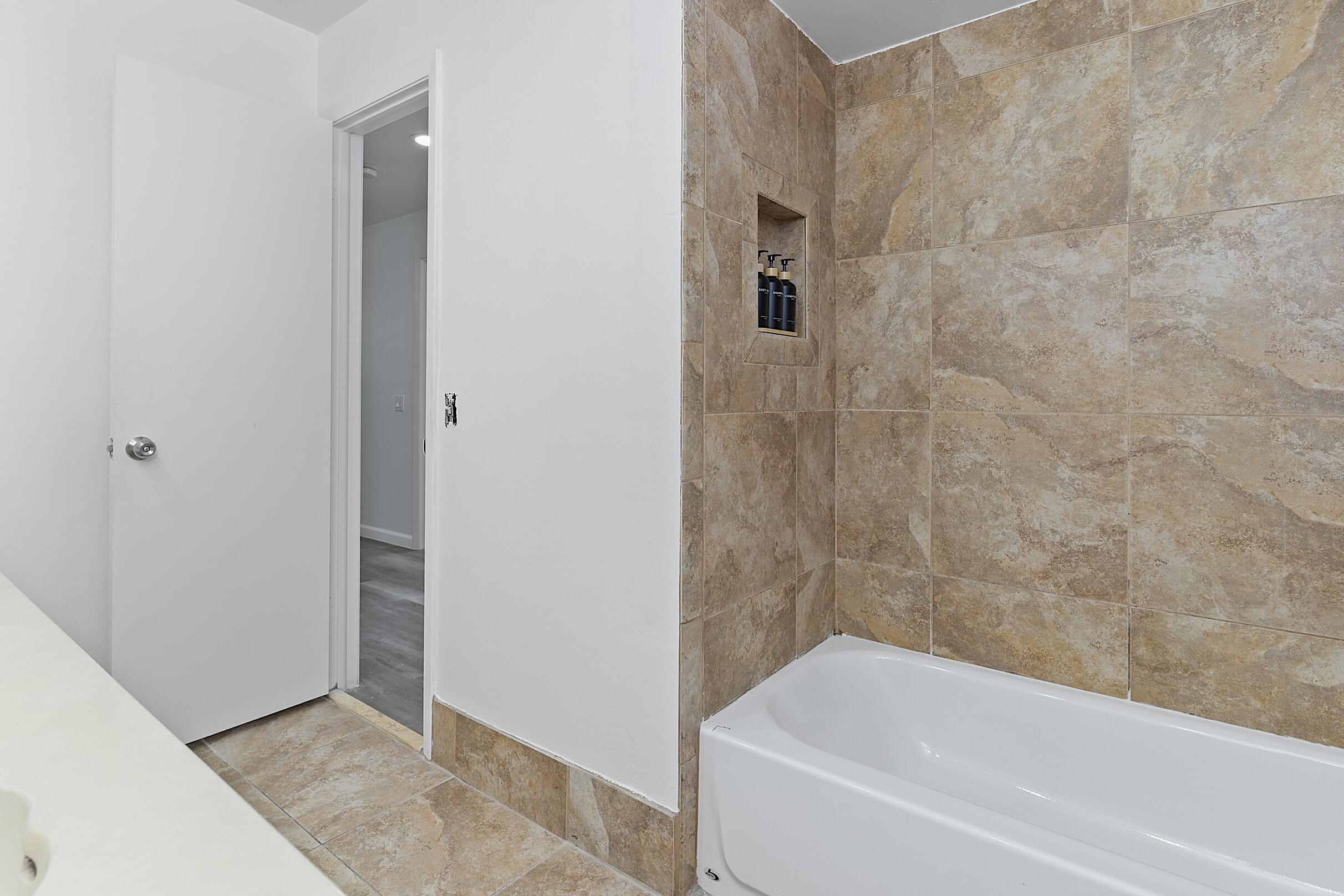 COUNTRY ISLES PATIO HOMES - Residential