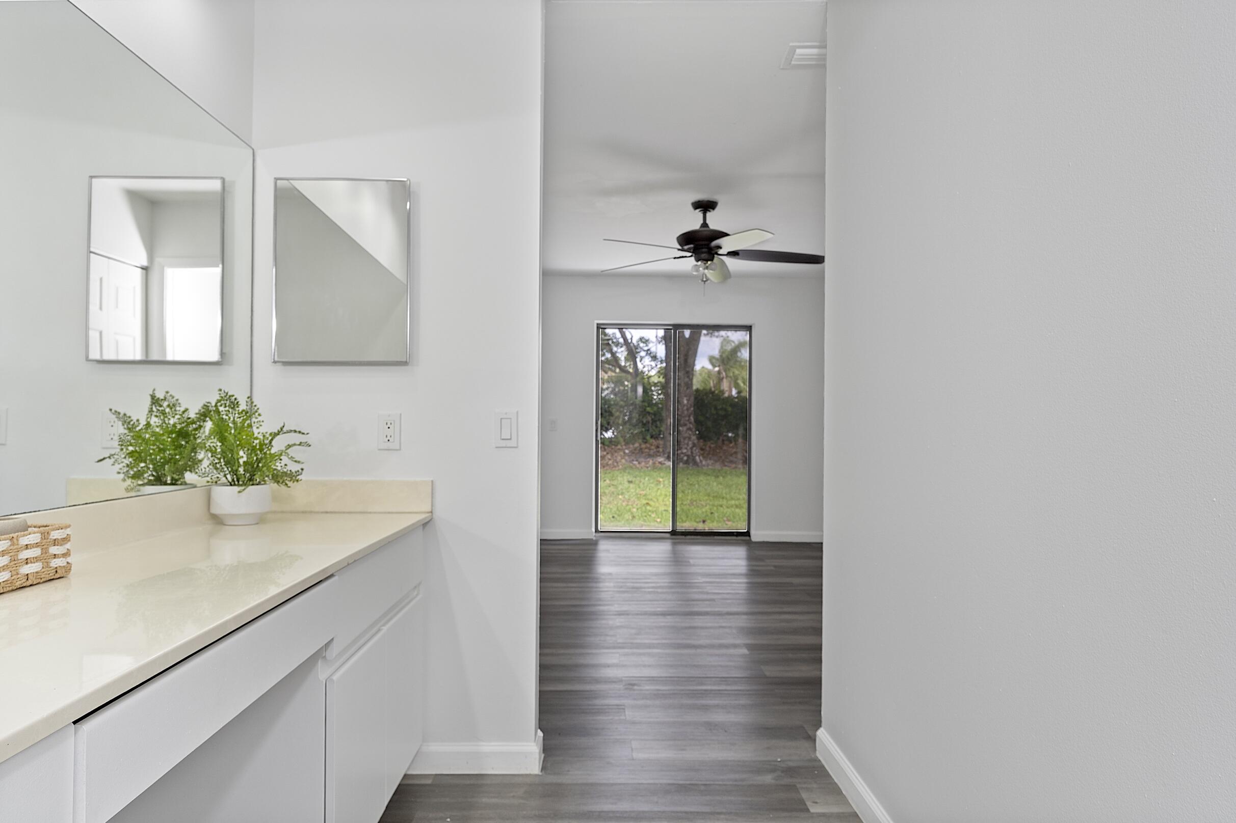 COUNTRY ISLES PATIO HOMES - Residential