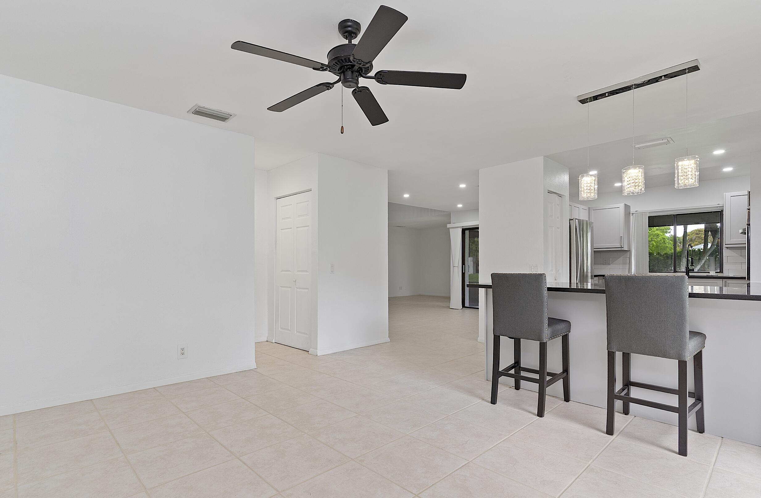 COUNTRY ISLES PATIO HOMES - Residential