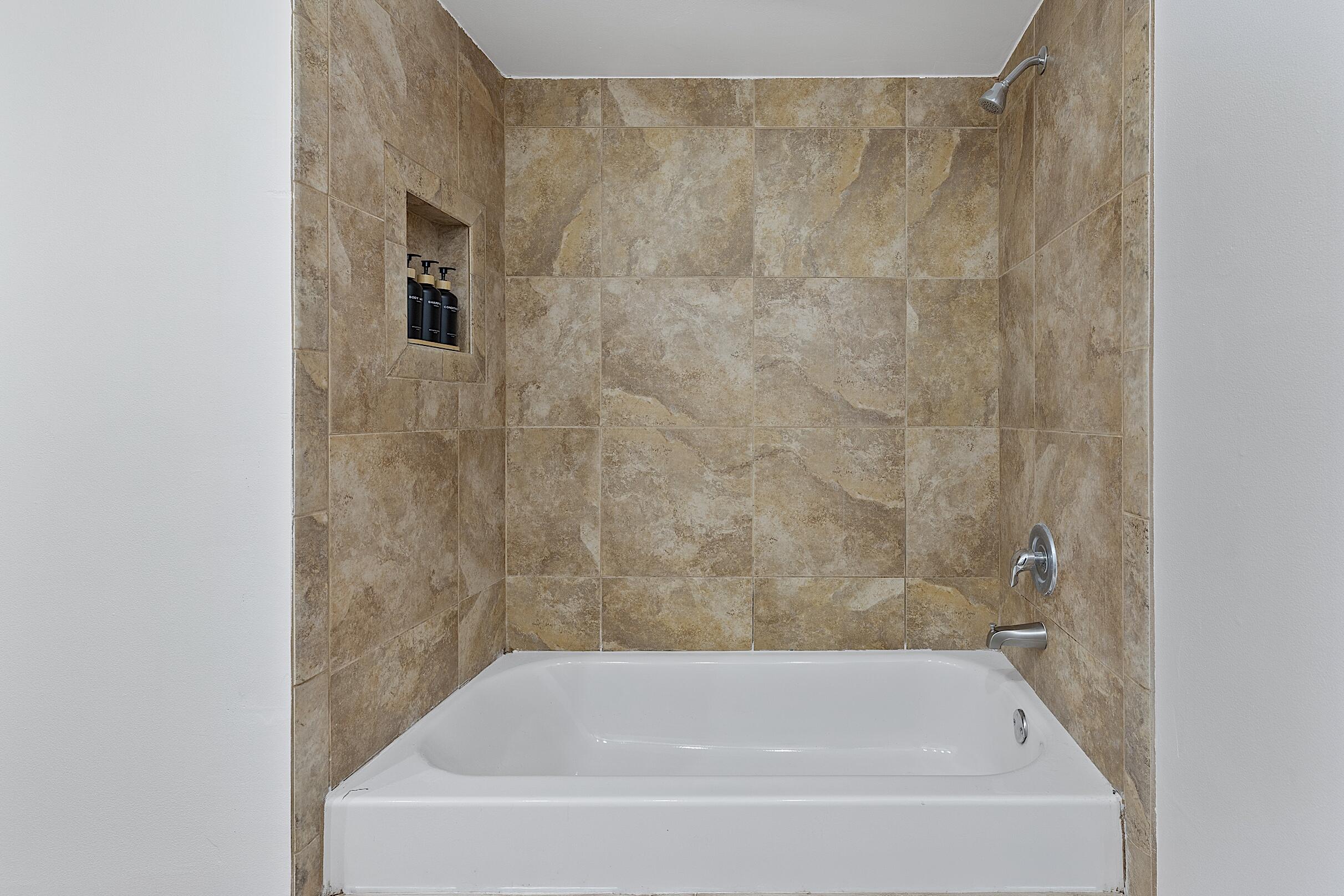 COUNTRY ISLES PATIO HOMES - Residential
