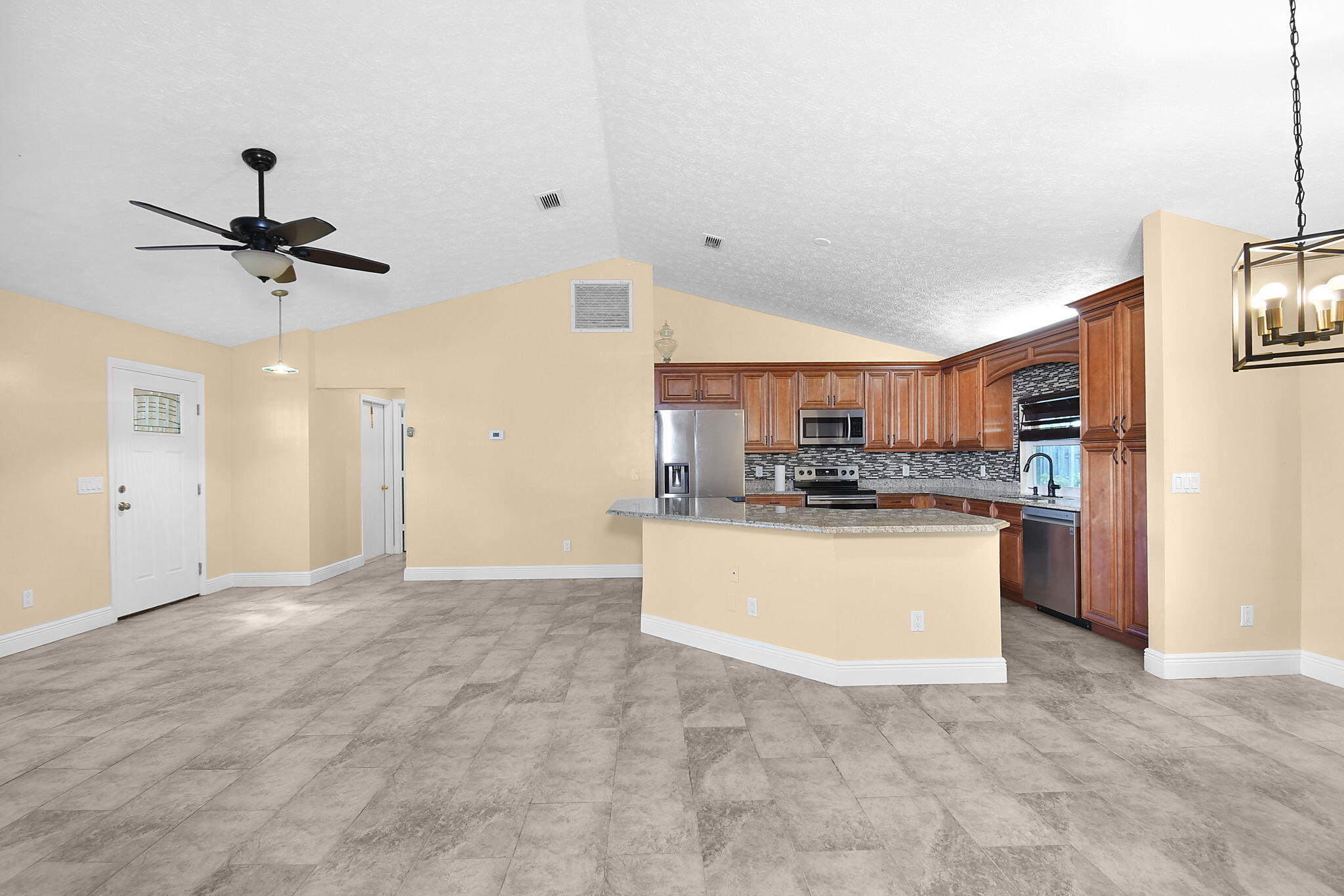 PORT ST LUCIE SECTION 33 - Residential Lease