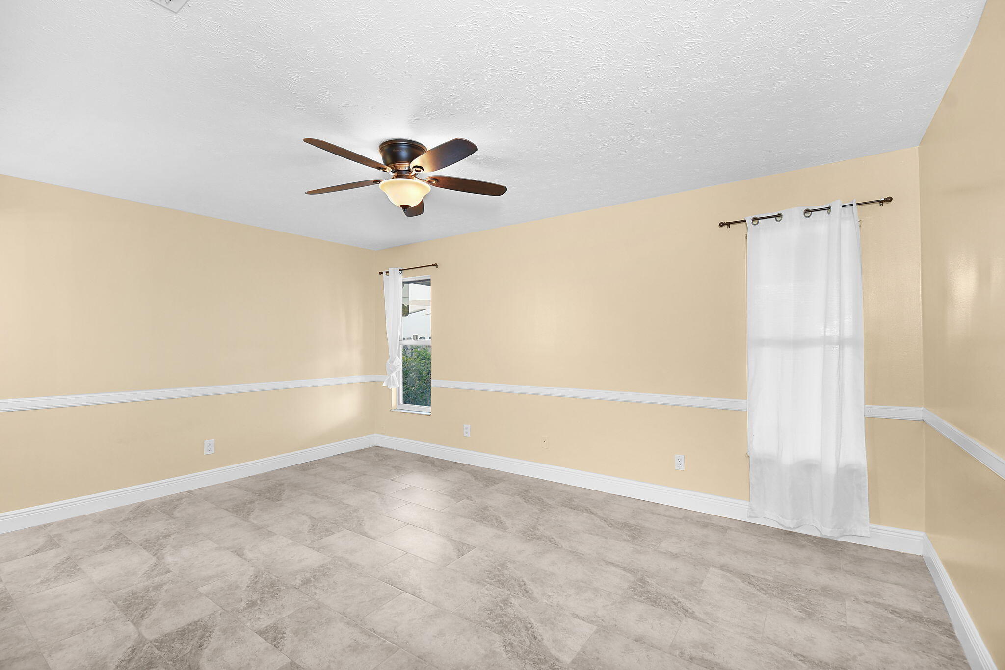 PORT ST LUCIE SECTION 33 - Residential Lease