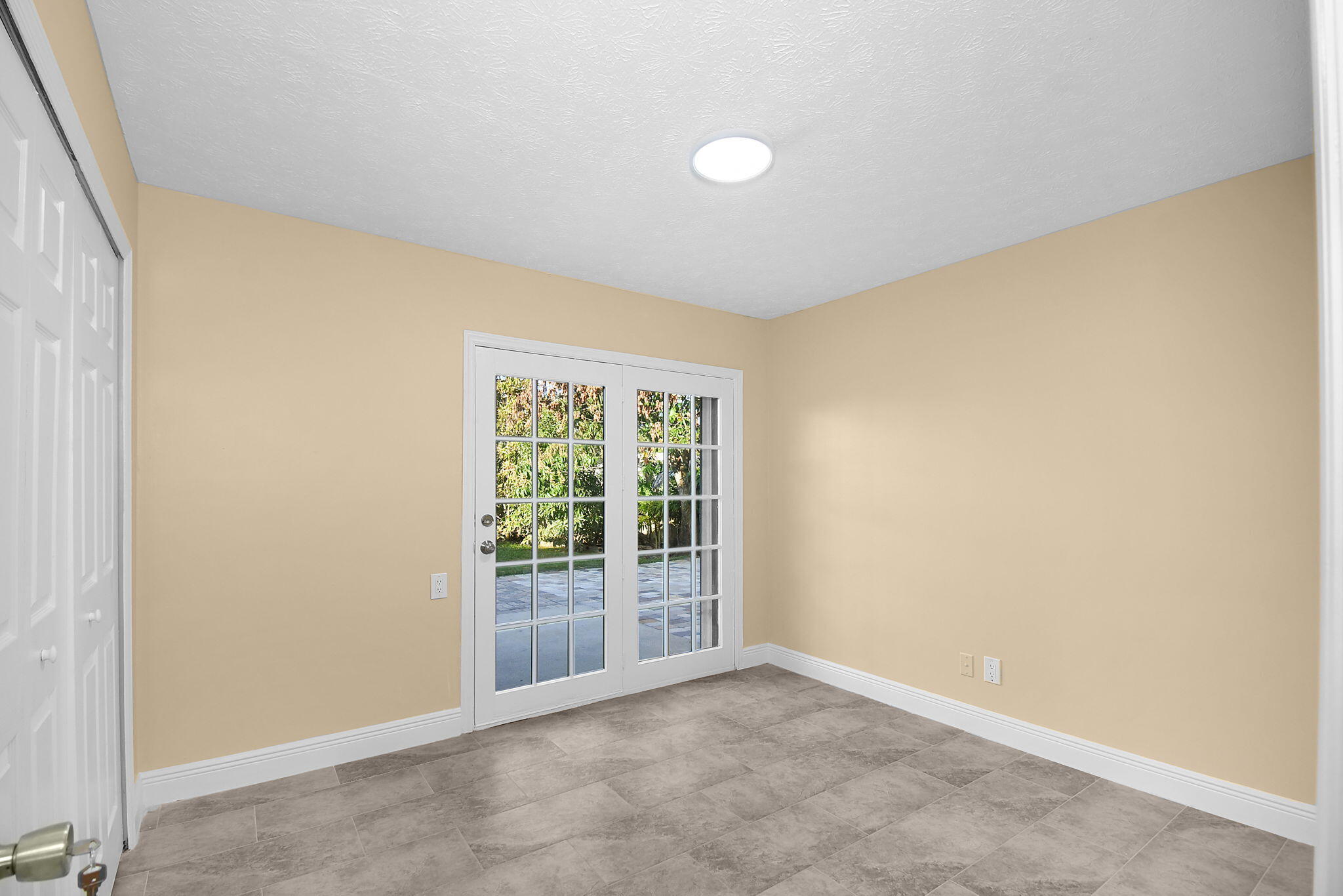 PORT ST LUCIE SECTION 33 - Residential Lease