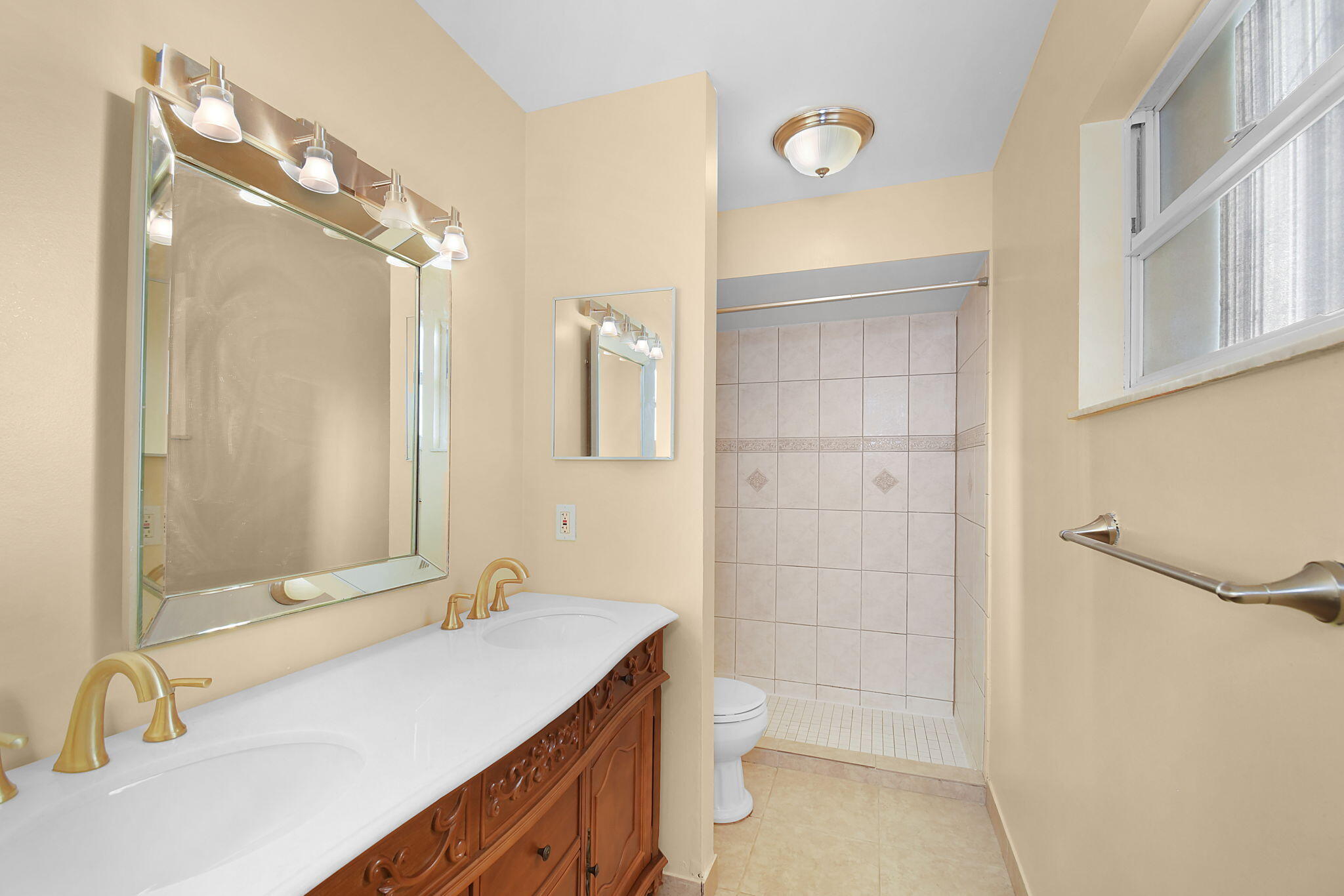 PORT ST LUCIE SECTION 33 - Residential Lease