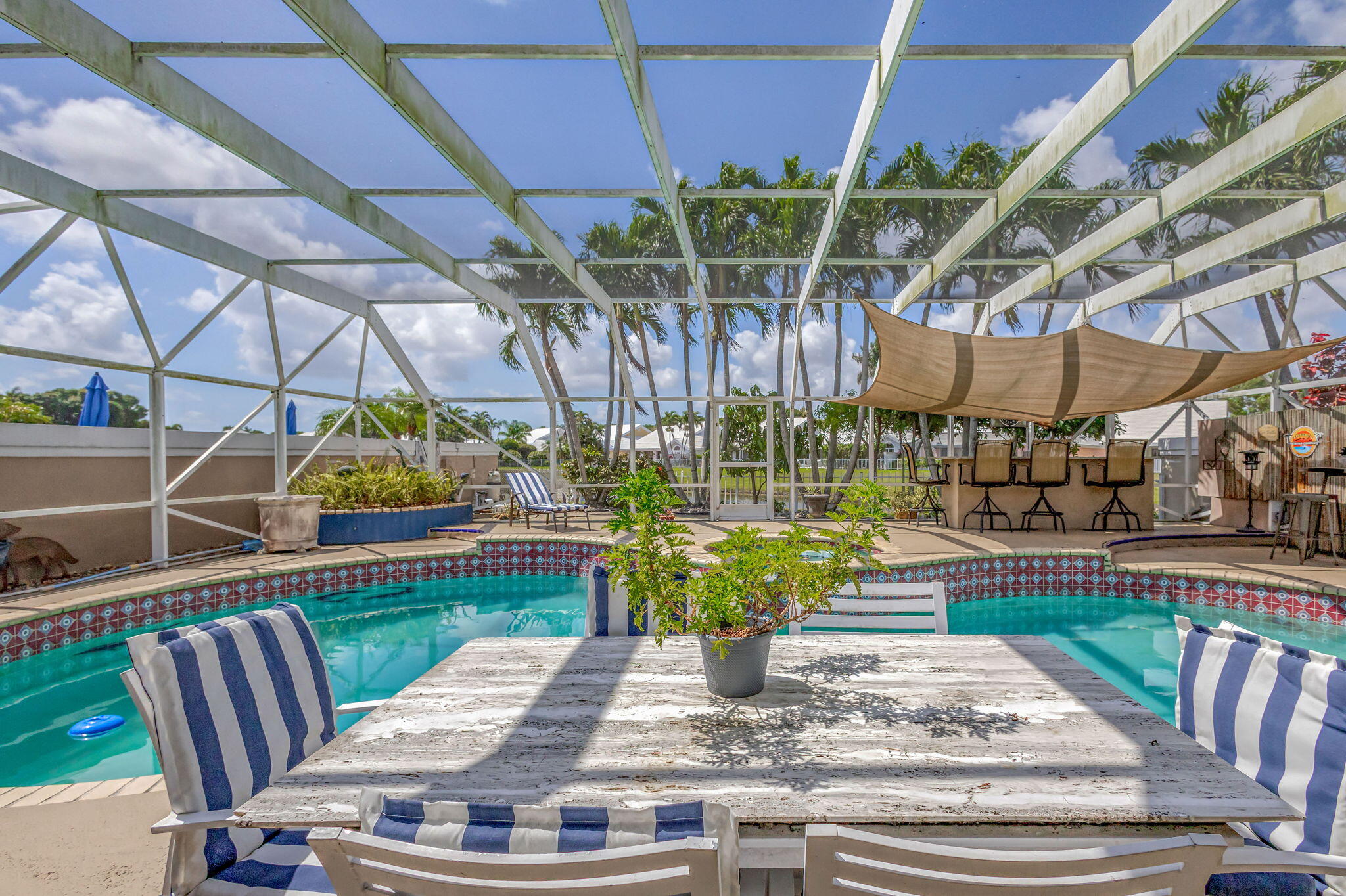 2354 Saratoga Bay Drive