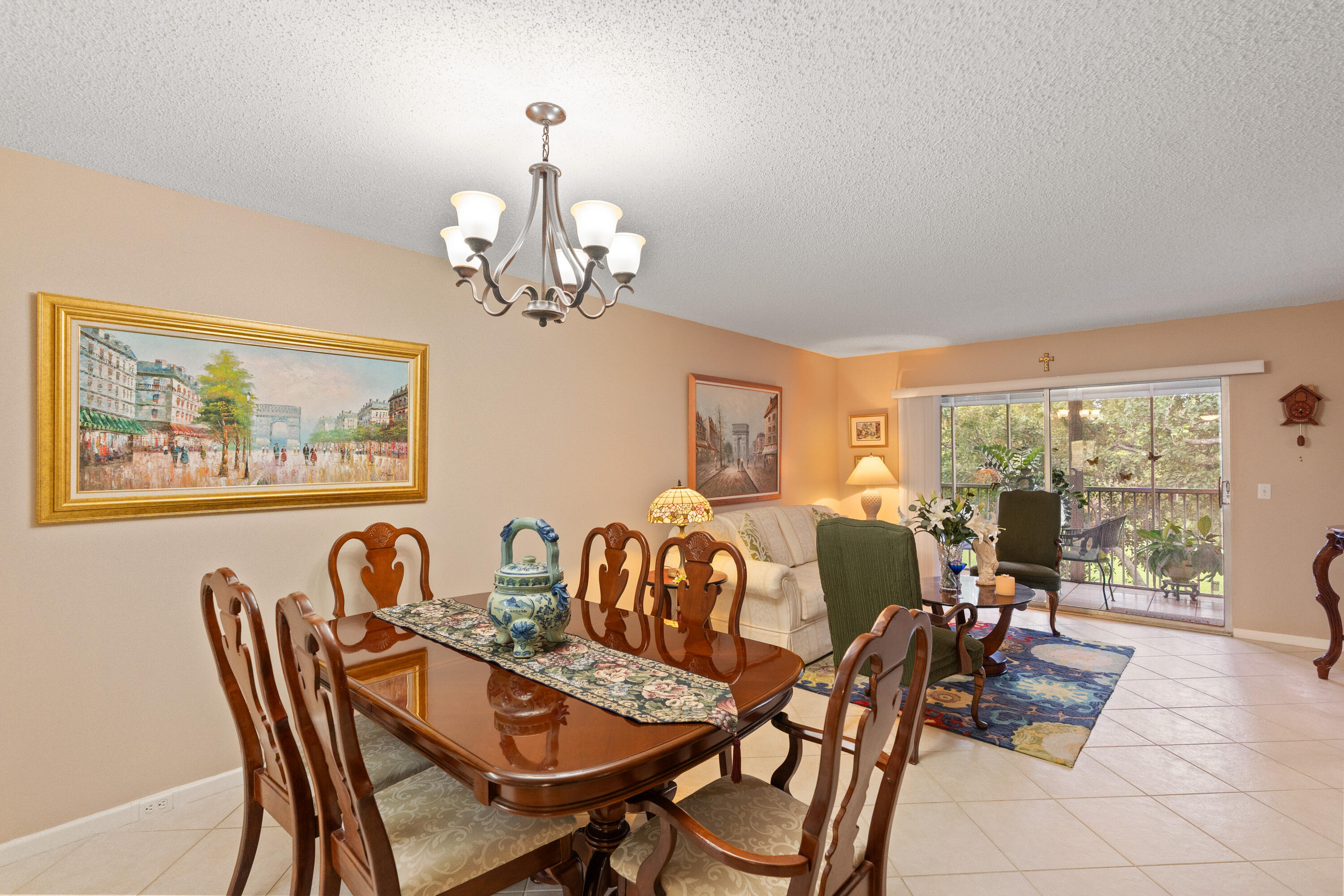 13000 SW 15th Court 311u, Pembroke Pines, FL, 33027/$189,000 2 13000 SW 15th Court 311u