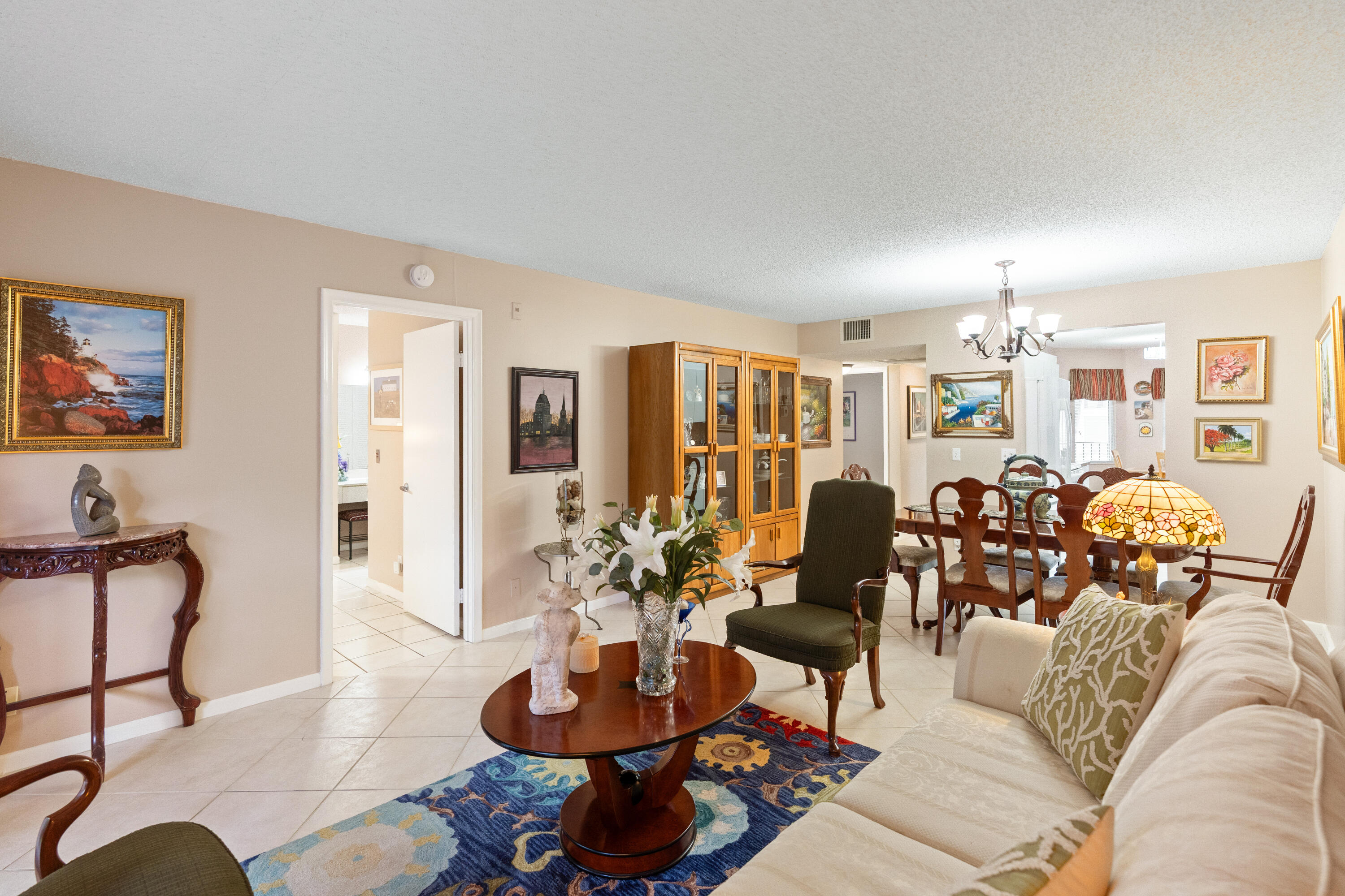 13000 SW 15th Court 311u, Pembroke Pines, FL, 33027/$189,000 4 13000 SW 15th Court 311u
