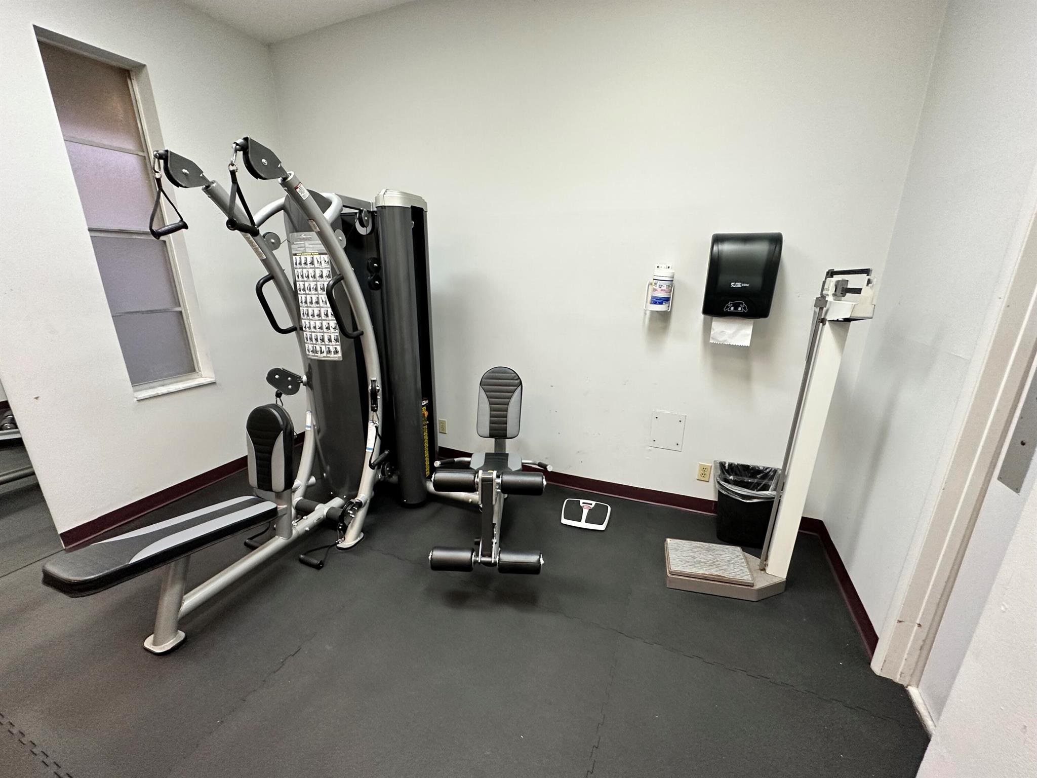 VILLAGE GREEN COVENTRY CO - Residential Lease