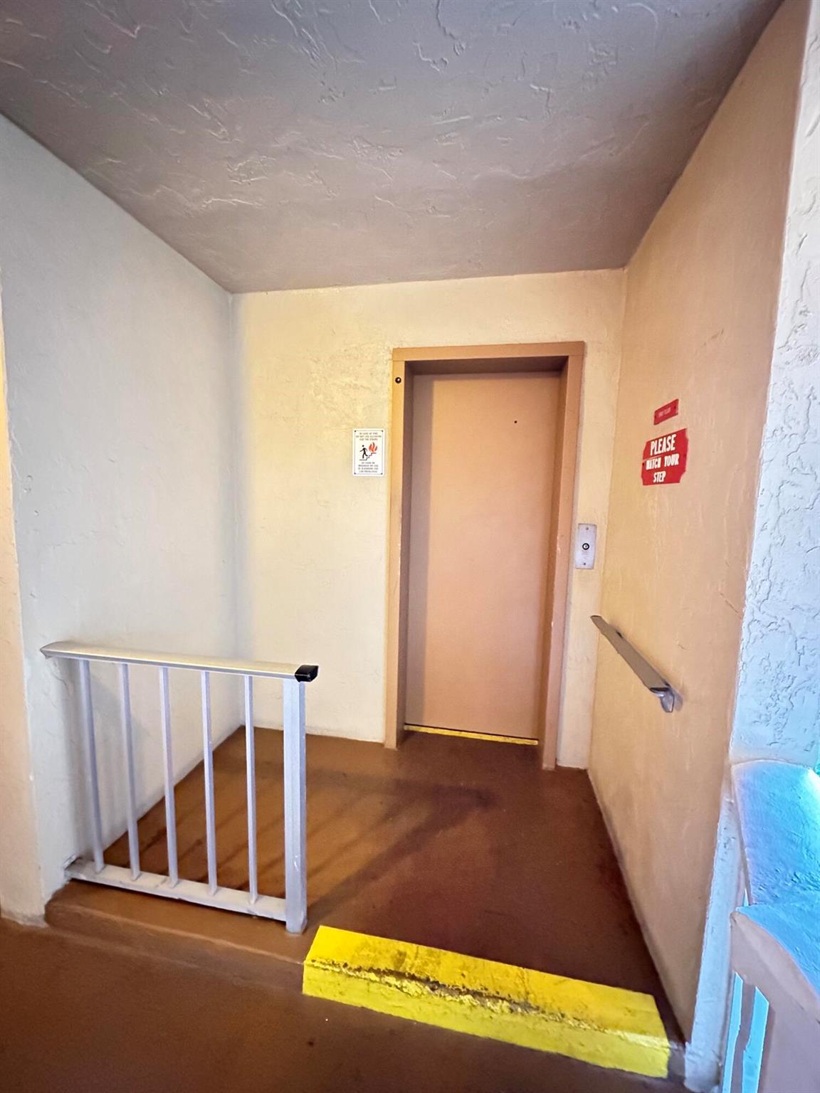 VILLAGE GREEN COVENTRY CO - Residential Lease