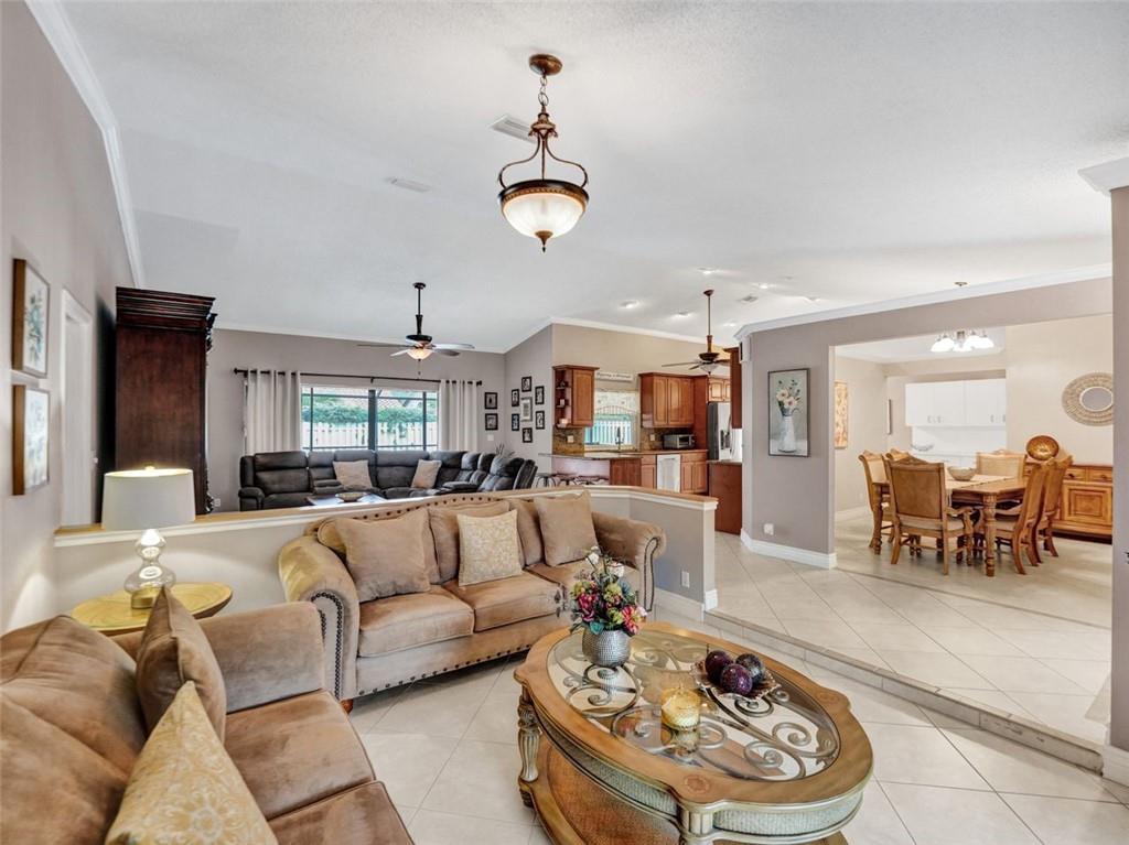ROYAL PALM VILLAGE - Residential
