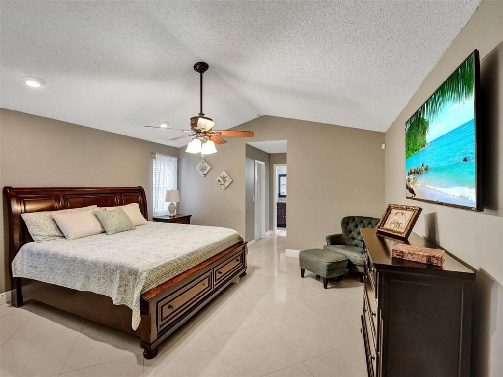 ROYAL PALM VILLAGE - Residential