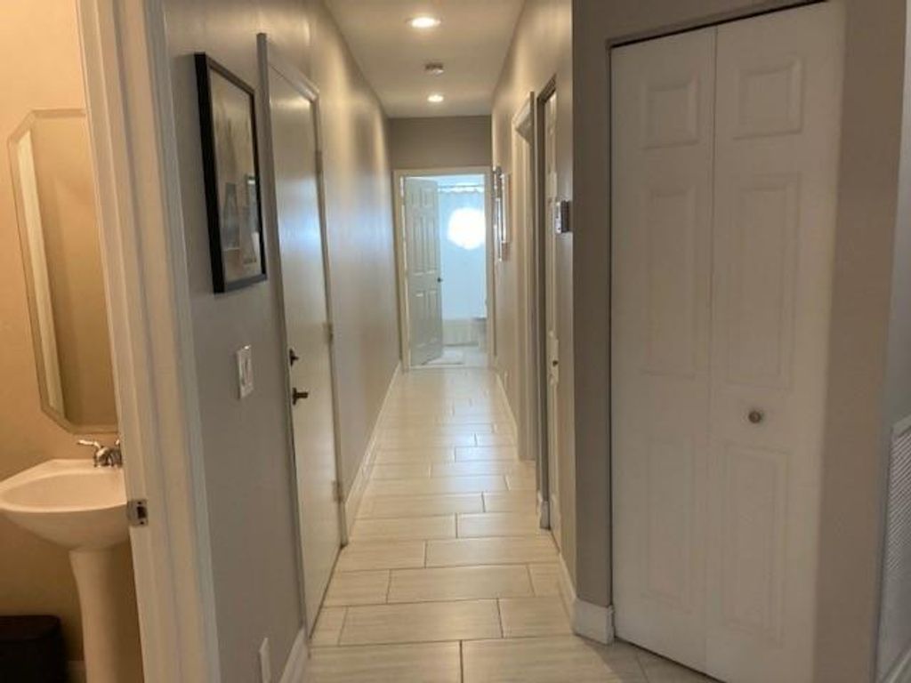 Photo of 21123 Via Ventura, Boca Raton, FL 33433 (MLS # F10524320)