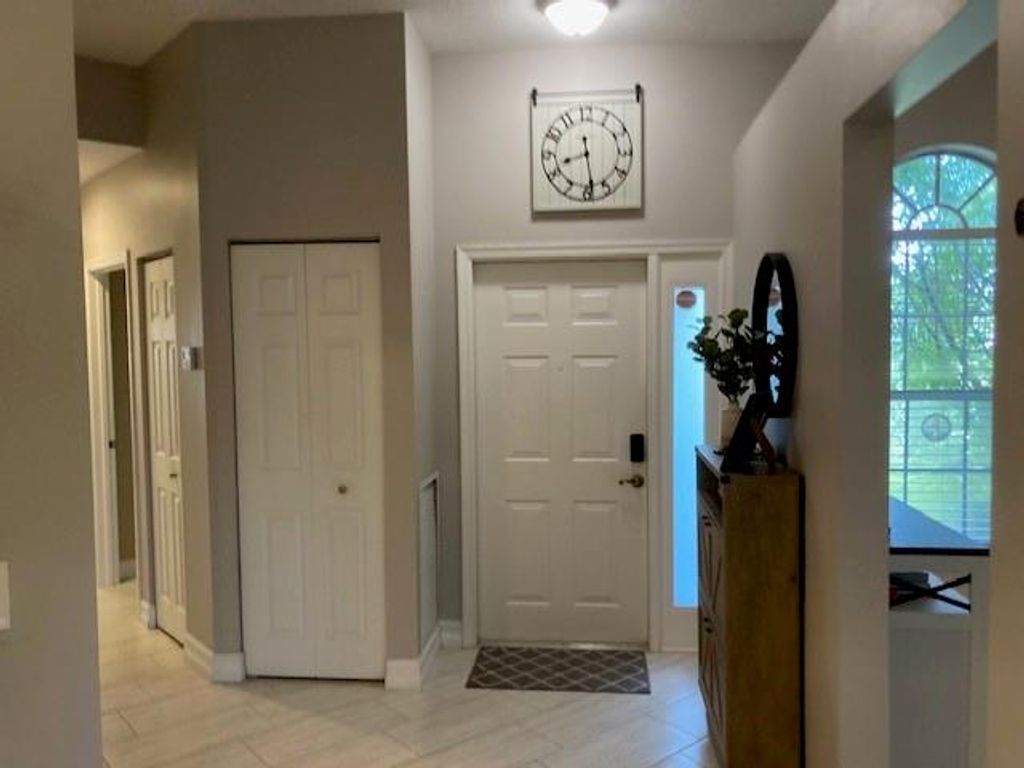 Photo of 21123 Via Ventura, Boca Raton, FL 33433 (MLS # F10524320)
