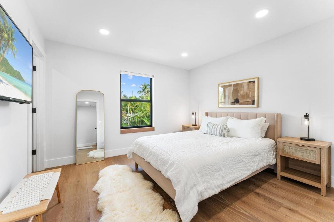 BOCA ESTE CONDO - Residential