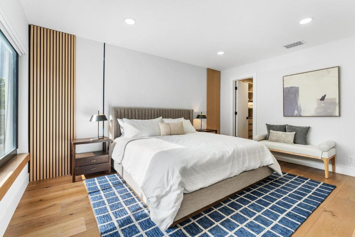 BOCA ESTE CONDO - Residential