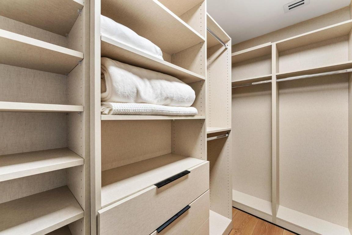 BOCA ESTE CONDO - Residential