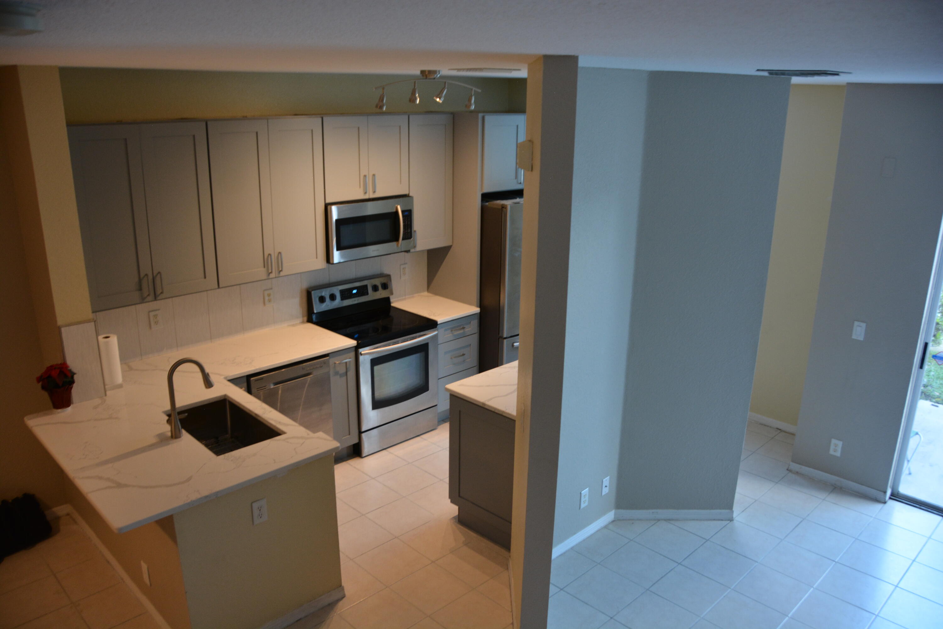 BEULAH PENTECOSTAL - Residential Lease