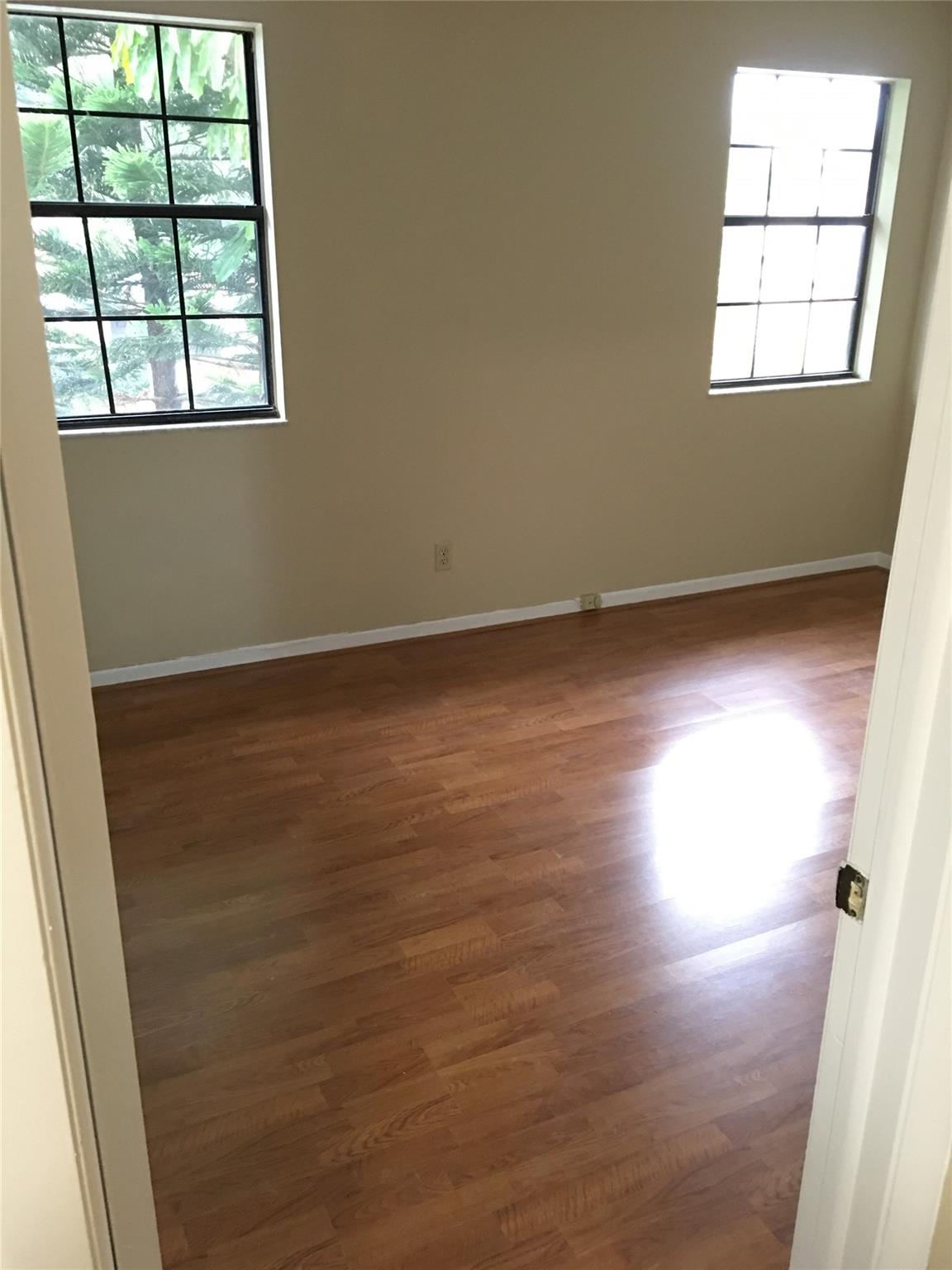 Pembroke Pointe Sec Two - Residential Lease