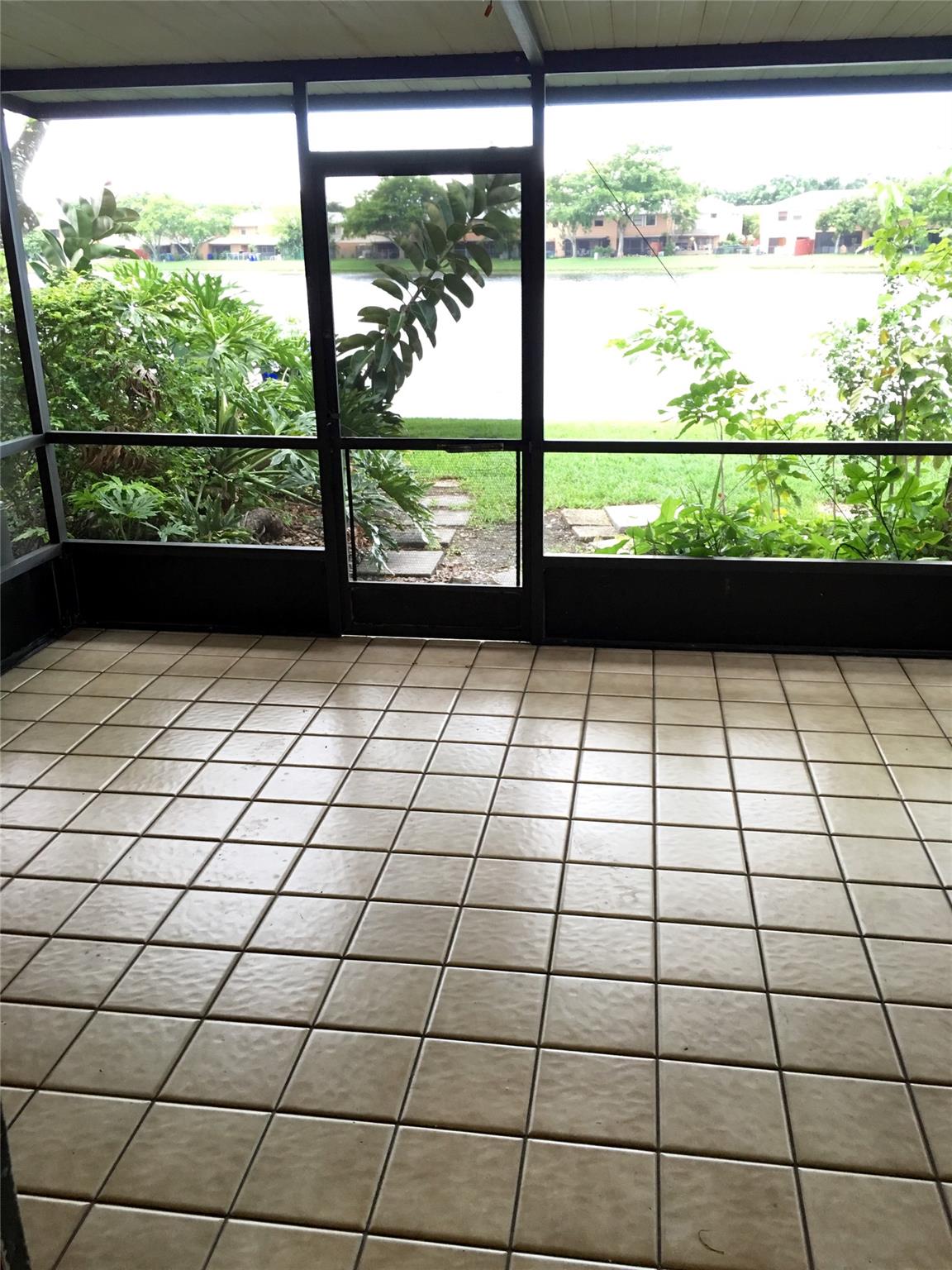 Pembroke Pointe Sec Two - Residential Lease