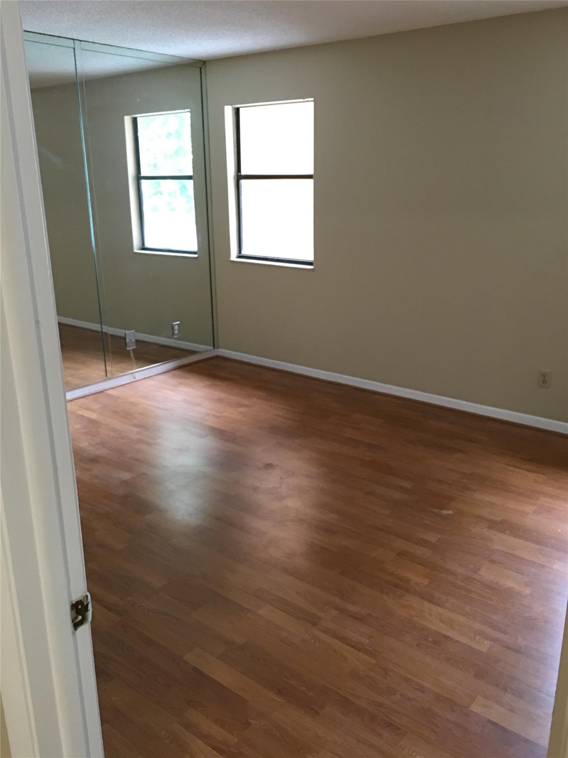 Pembroke Pointe Sec Two - Residential Lease