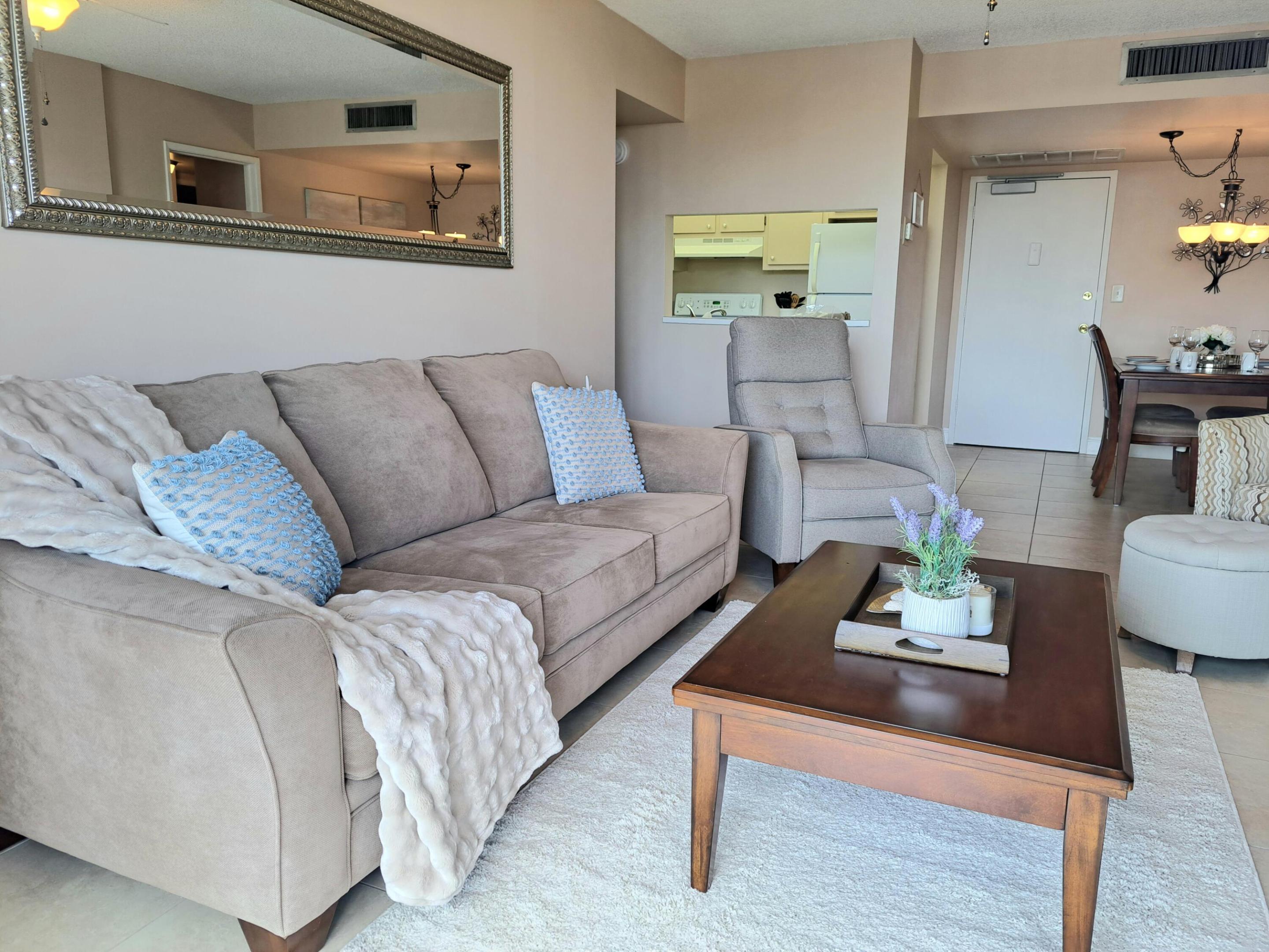 ISLAND CLUB TWO CONDO - Residential