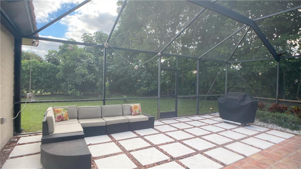 Chevy Chase 70-36 B - Residential