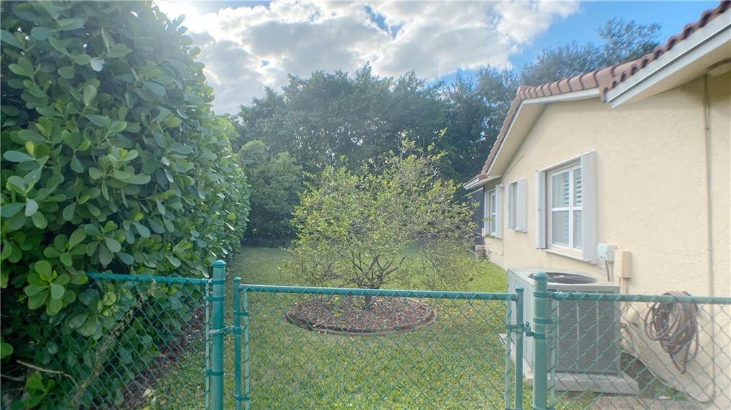 Chevy Chase 70-36 B - Residential