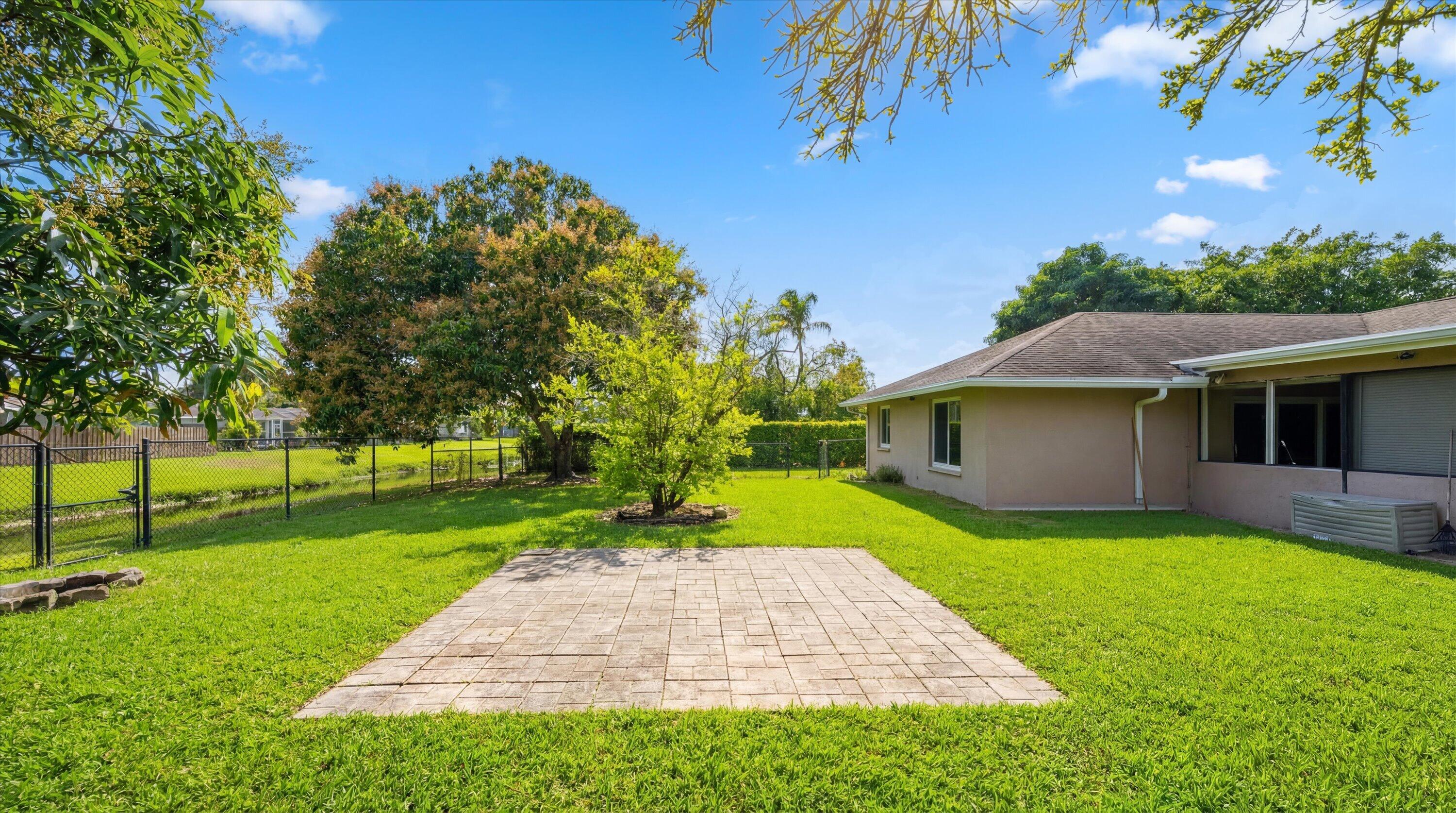 EASTWOOD OF WELLINGTON - Residential