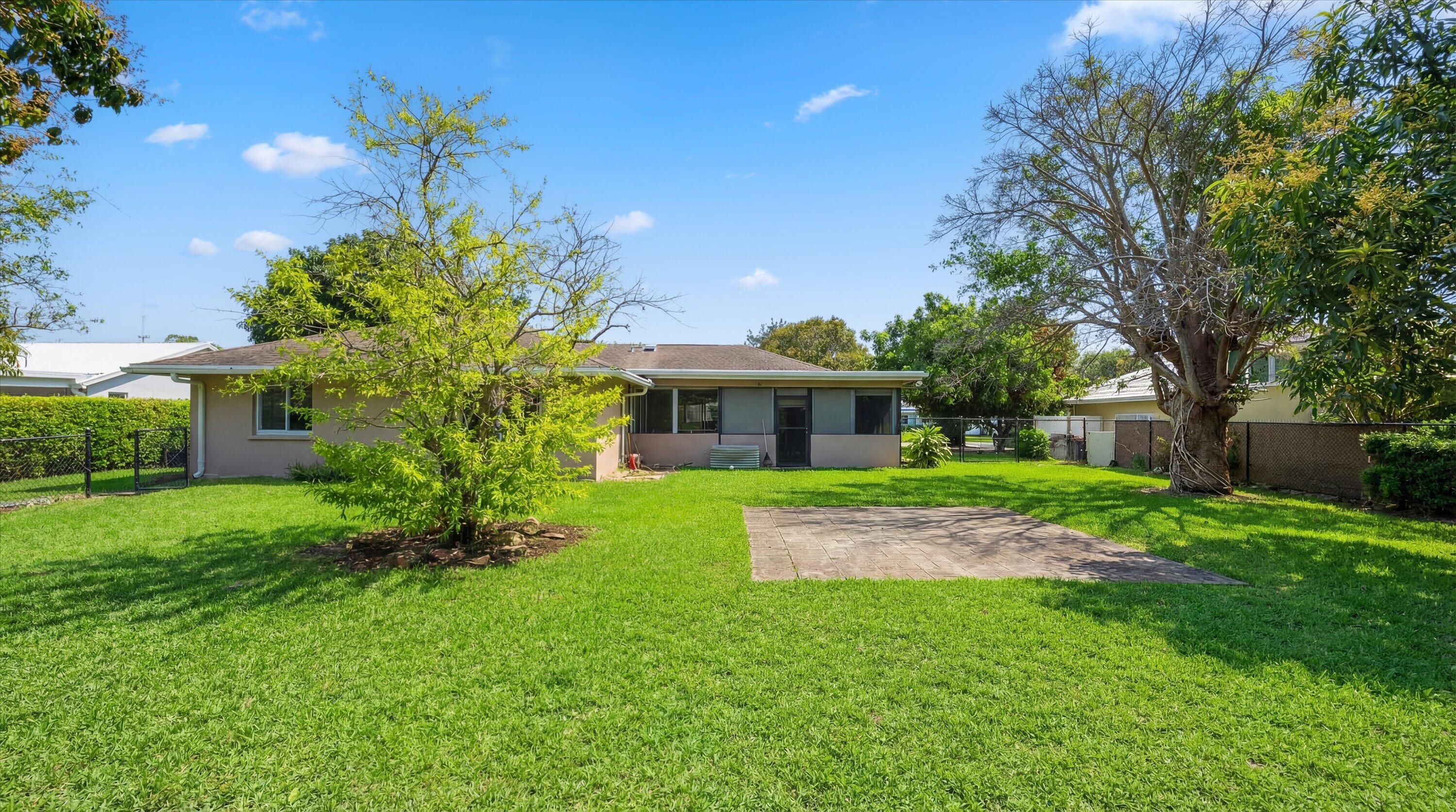 EASTWOOD OF WELLINGTON - Residential