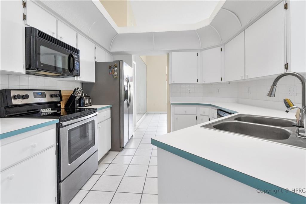 LINKS AT SEVEN HILLS UNIT - Residential