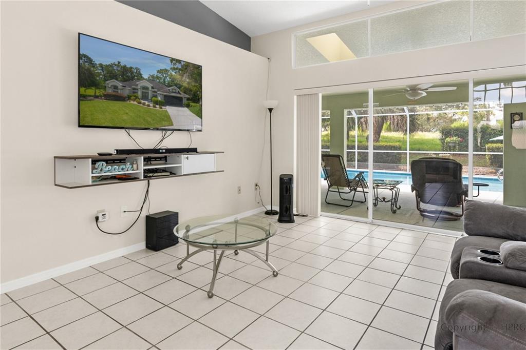 LINKS AT SEVEN HILLS UNIT - Residential