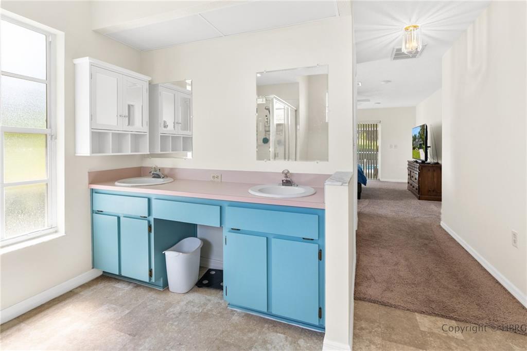 LINKS AT SEVEN HILLS UNIT - Residential