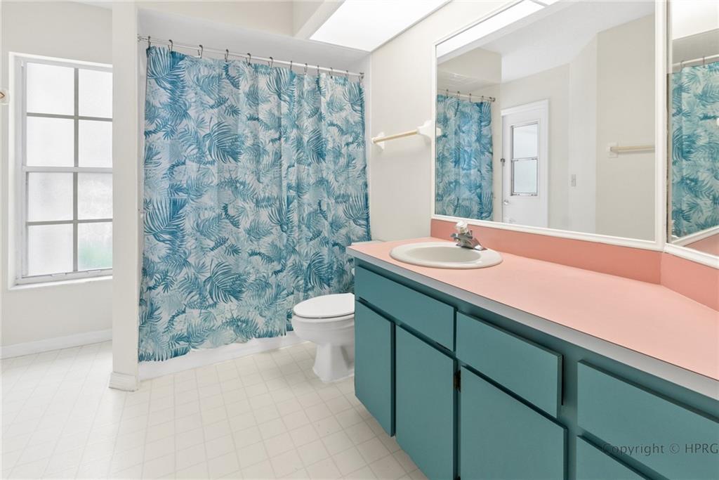 LINKS AT SEVEN HILLS UNIT - Residential
